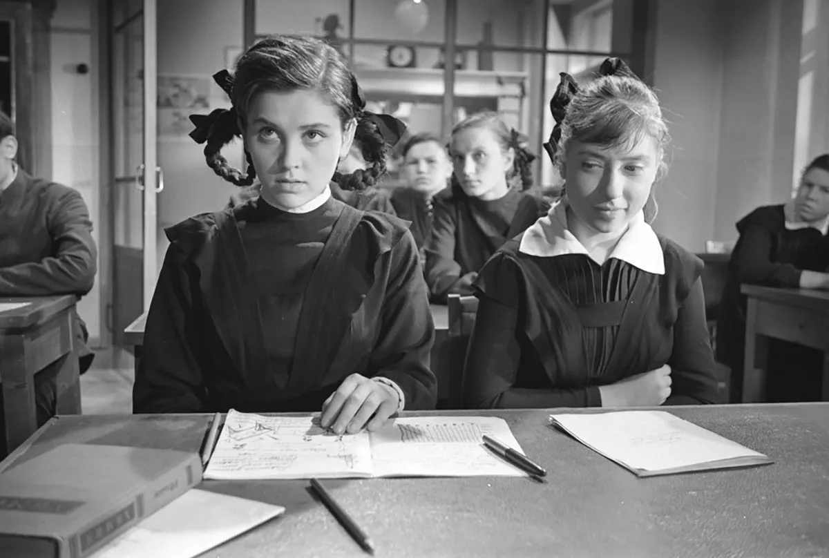 Инна Гулая в фильме Тучи над Борском