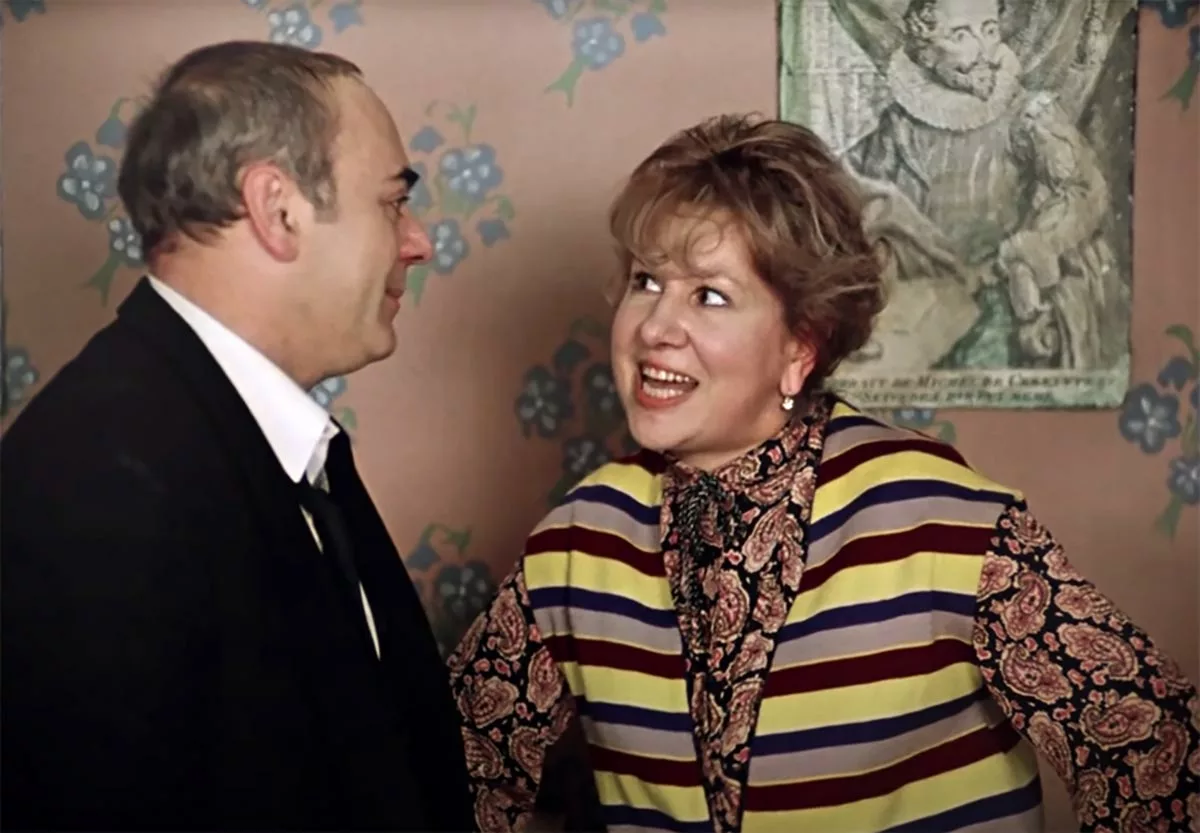 Инна Ульянова в фильме Покровские ворота 2