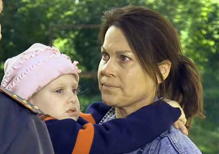 Ирина Чериченко в сериале Возьми меня с собой Ирина Чериченко в сериале Возьми меня с собой