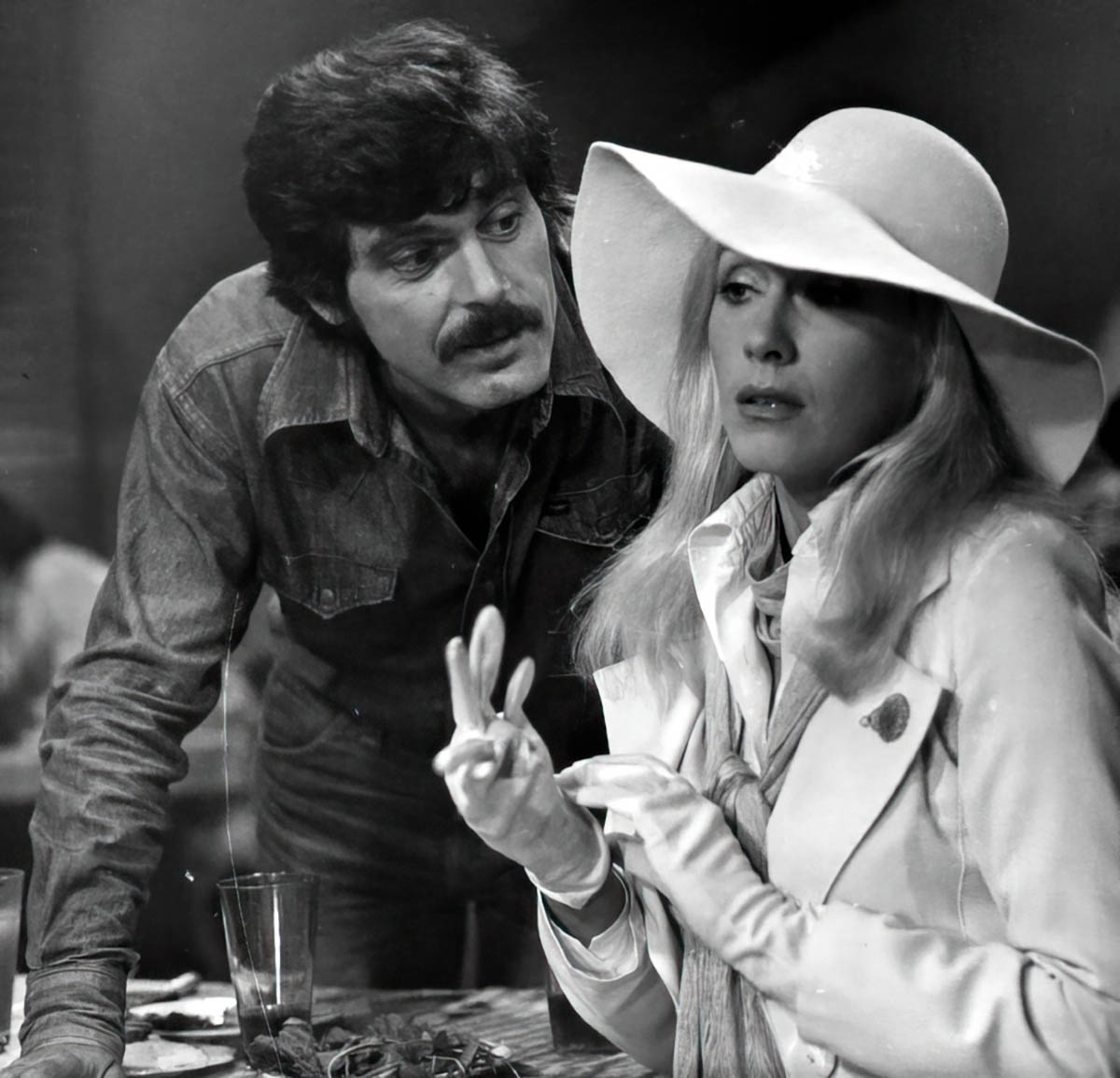 Ирина Мирошниченко в фильме Чудак