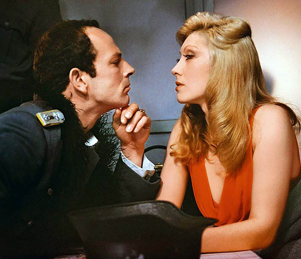 Ирина Мирошниченко в фильме Единственная дорога