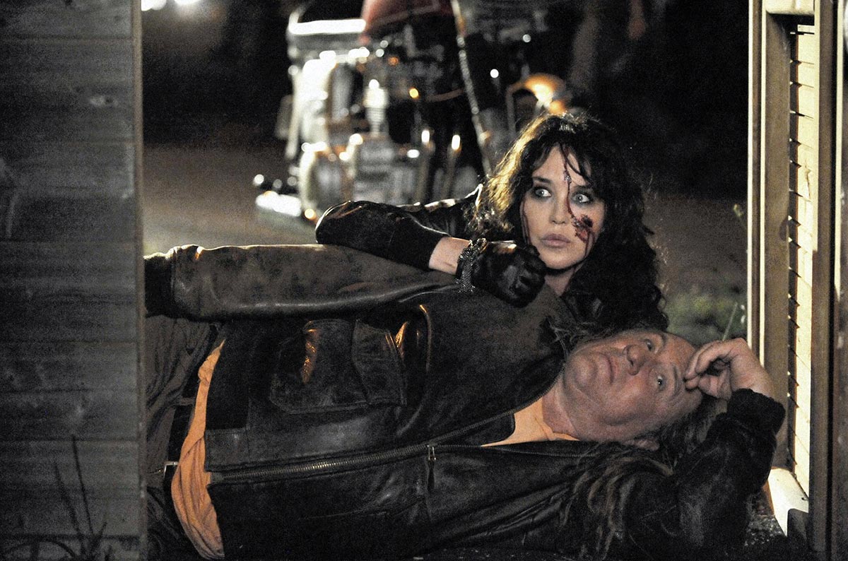 Изабель Аджани в фильме Последний Мамонт Франции Изабель Аджани в фильме Последний Мамонт Франции