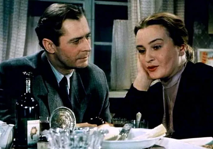 Иван Дмитриев в фильме За витриной универмага