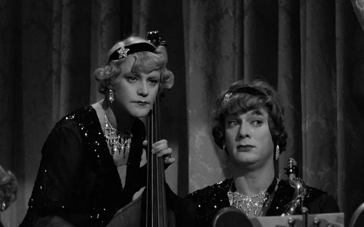 Джек Леммон в фильме В джазе только девушки