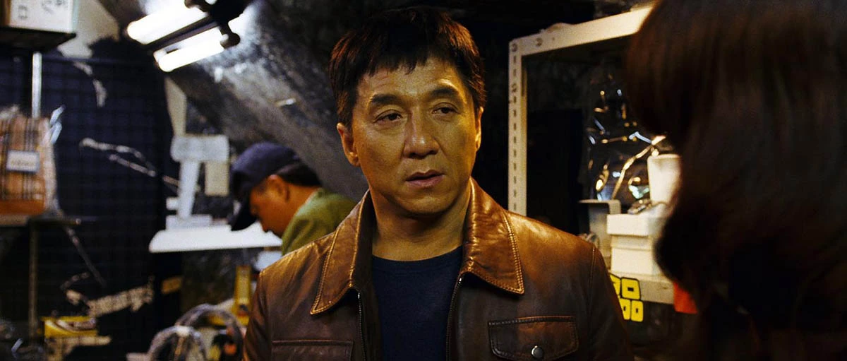 Джеки Чан в фильме Инцидент в Синдзюку Джеки Чан в фильме Инцидент в Синдзюку
