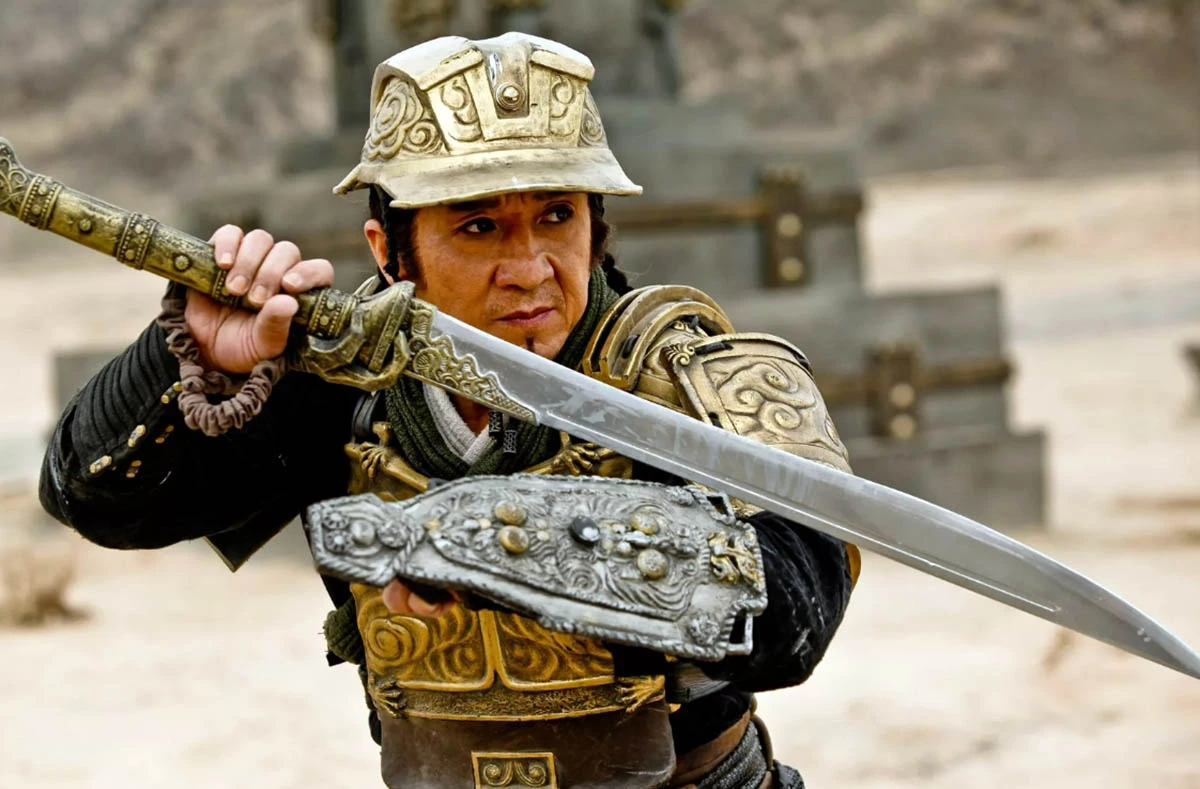 Джеки Чан в фильме Меч дракона Джеки Чан в фильме Меч дракона