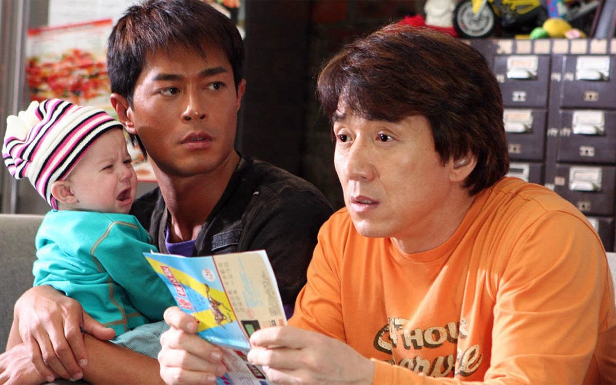 Джеки Чан в фильме Младенец на 30 000 000 Джеки Чан в фильме Младенец на 30 000 000