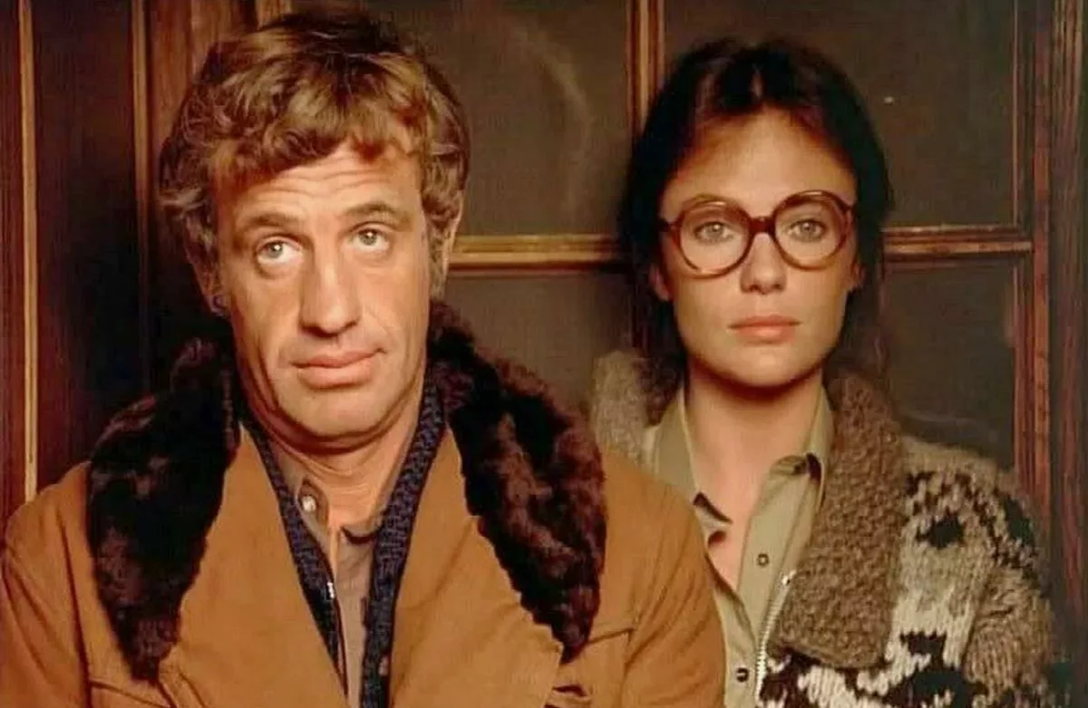 Жаклин Биссет в фильме Великолепный 2