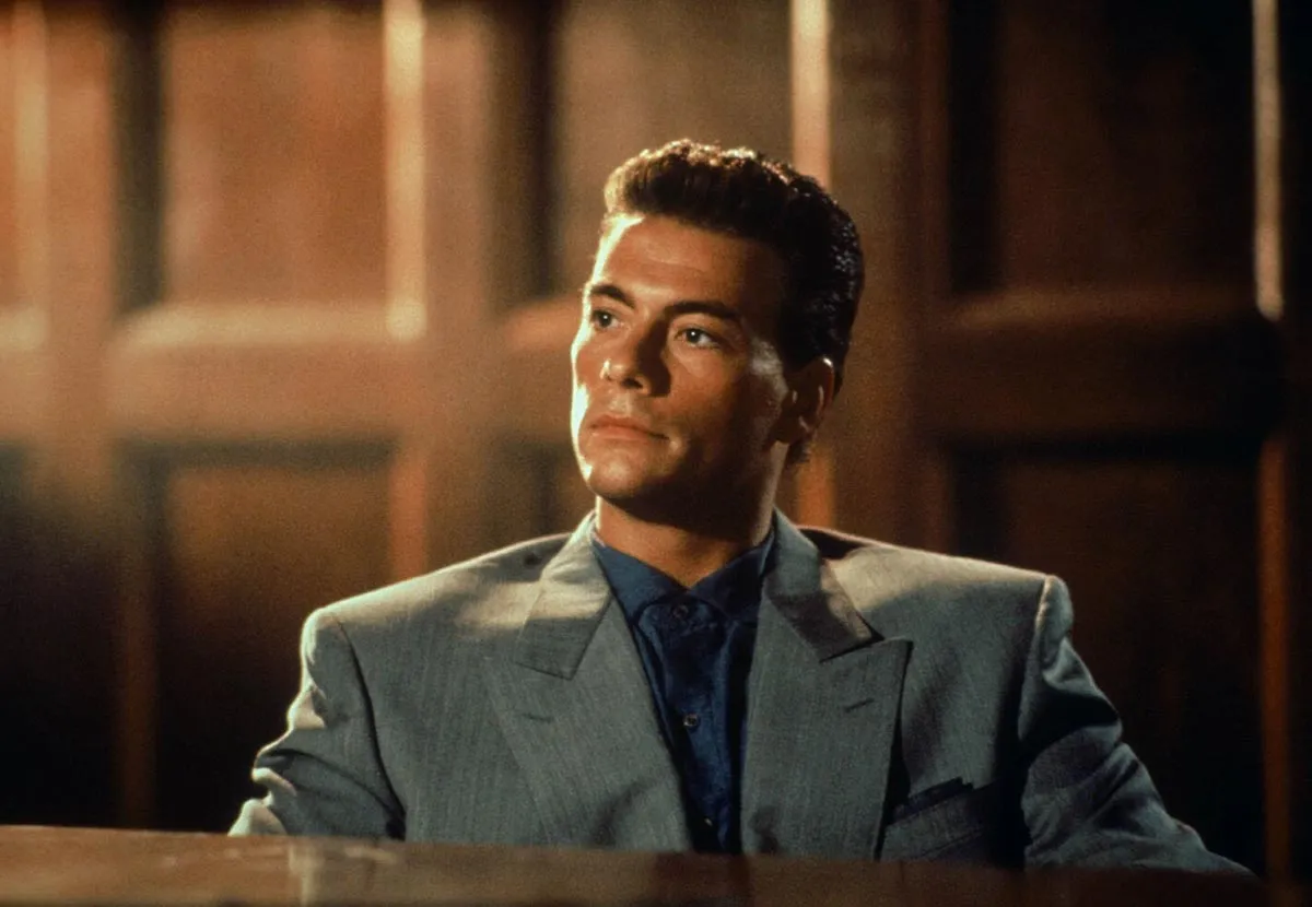 Жан-Клод Ван Дамм в фильме Ордер на смерть Жан-Клод Ван Дамм в фильме Ордер на смерть