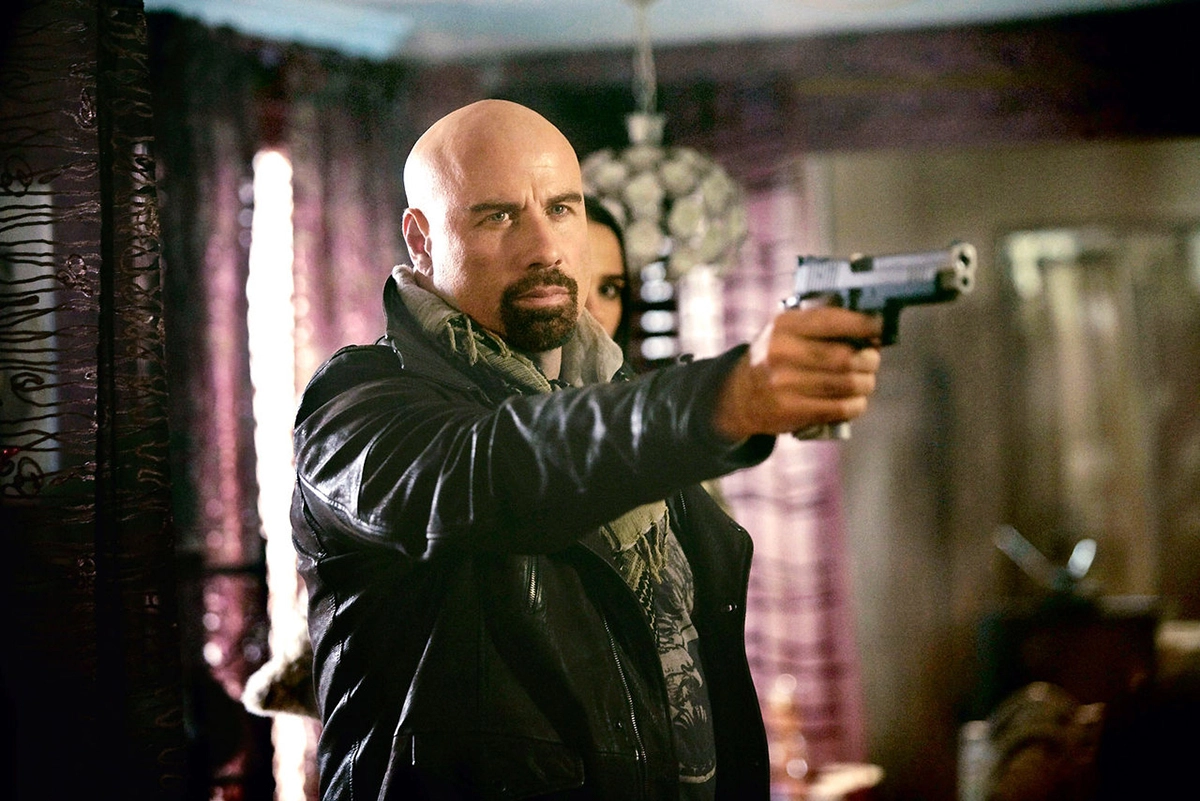 Джон Траволта в фильме Из Парижа с любовью Джон Траволта в фильме Из Парижа с любовью