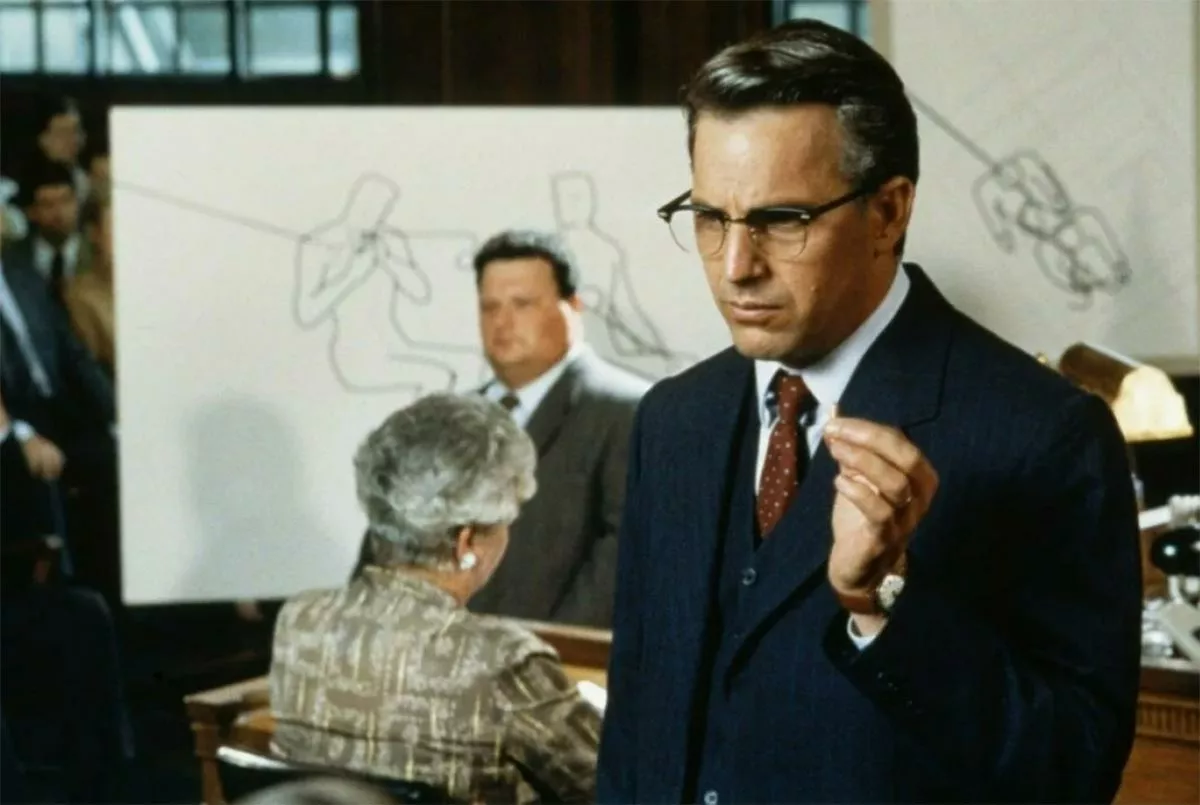 Кевин Костнер в фильме Джон Ф. Кеннеди. Выстрелы в Далласе Кевин Костнер в фильме Джон Ф. Кеннеди. Выстрелы в Далласе