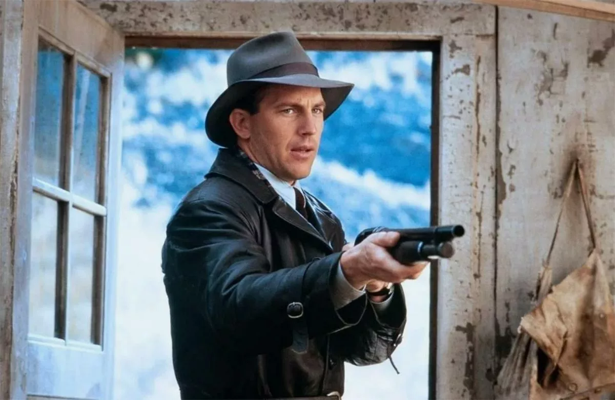 Кевин Костнер в фильме Неприкасаемые Кевин Костнер в фильме Неприкасаемые