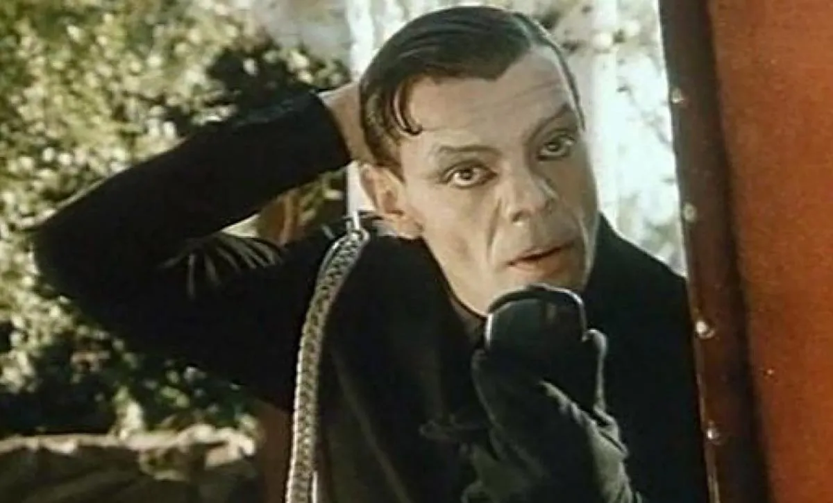 Константин Райкин в фильме Тень, или Может быть, всё обойдётся Константин Райкин в фильме Тень, или Может быть, всё обойдётся