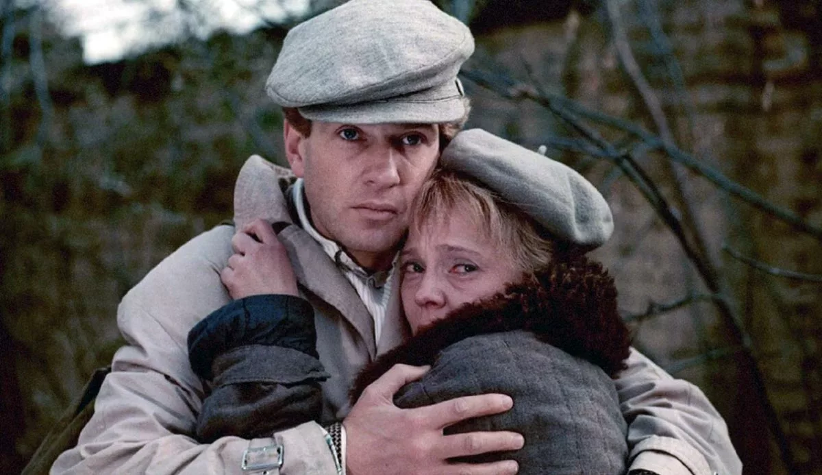 Игорь Костолевский в фильме Законный брак