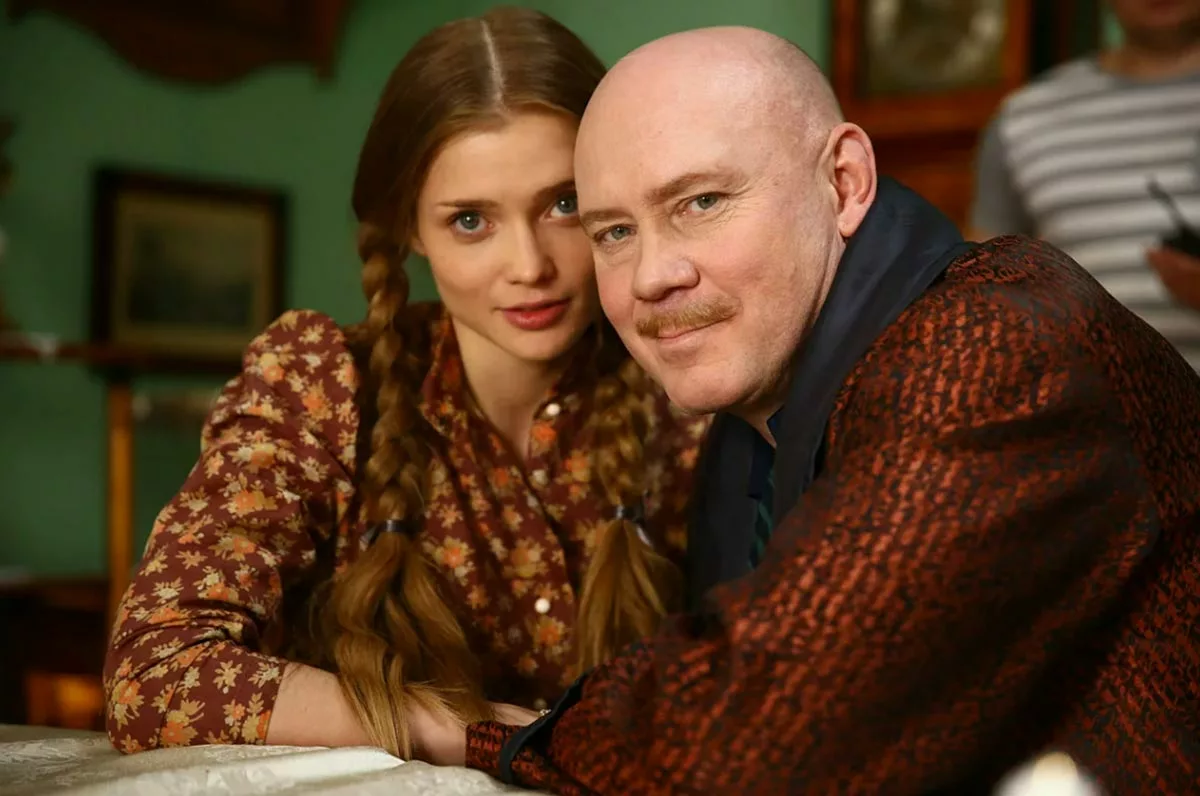 Алина Ланина в сериале Отчий берег Алина Ланина в сериале Отчий берег