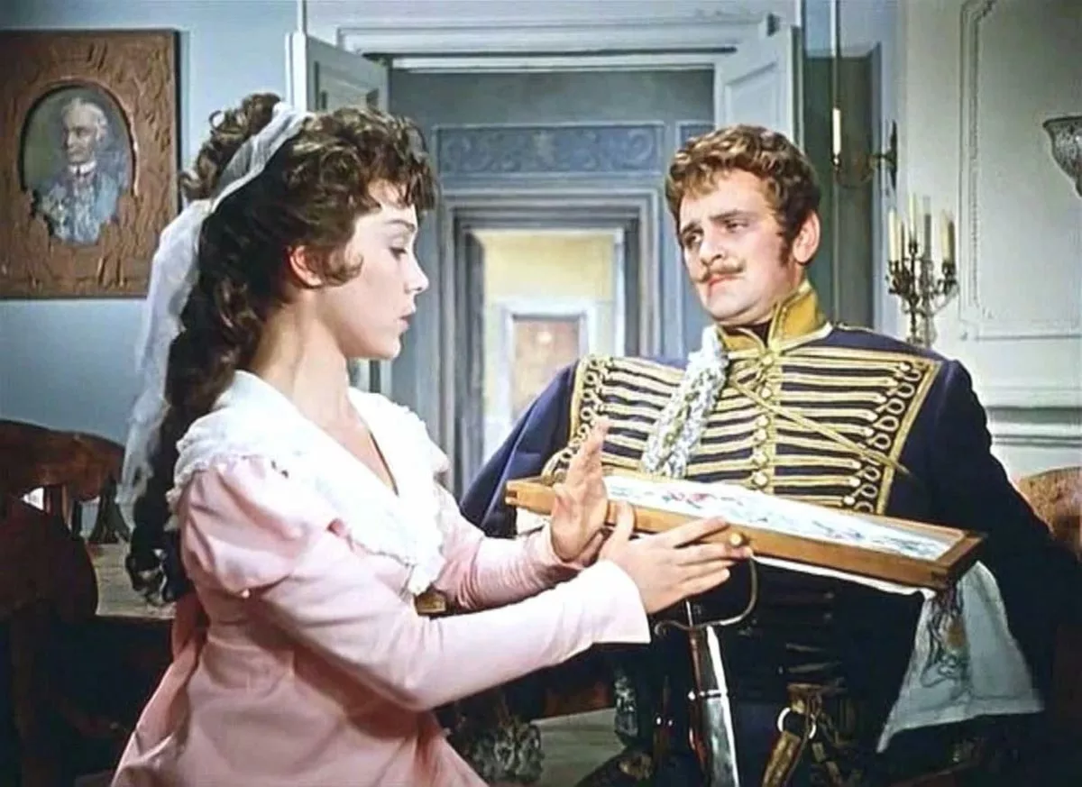 Лариса Голубкина в фильме Гусарская баллада Лариса Голубкина в фильме Гусарская баллада