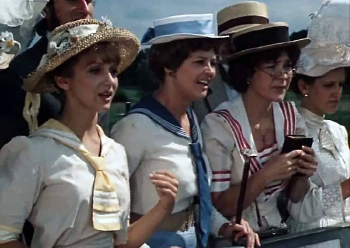 Лариса Голубкина в фильме Трое в лодке, не считая собаки Лариса Голубкина в фильме Трое в лодке, не считая собаки