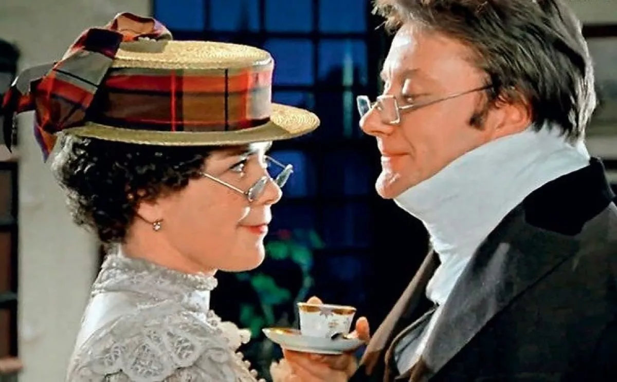 Лариса Голубкина в фильме Трое в лодке, не считая собаки Лариса Голубкина в фильме Трое в лодке, не считая собаки 3