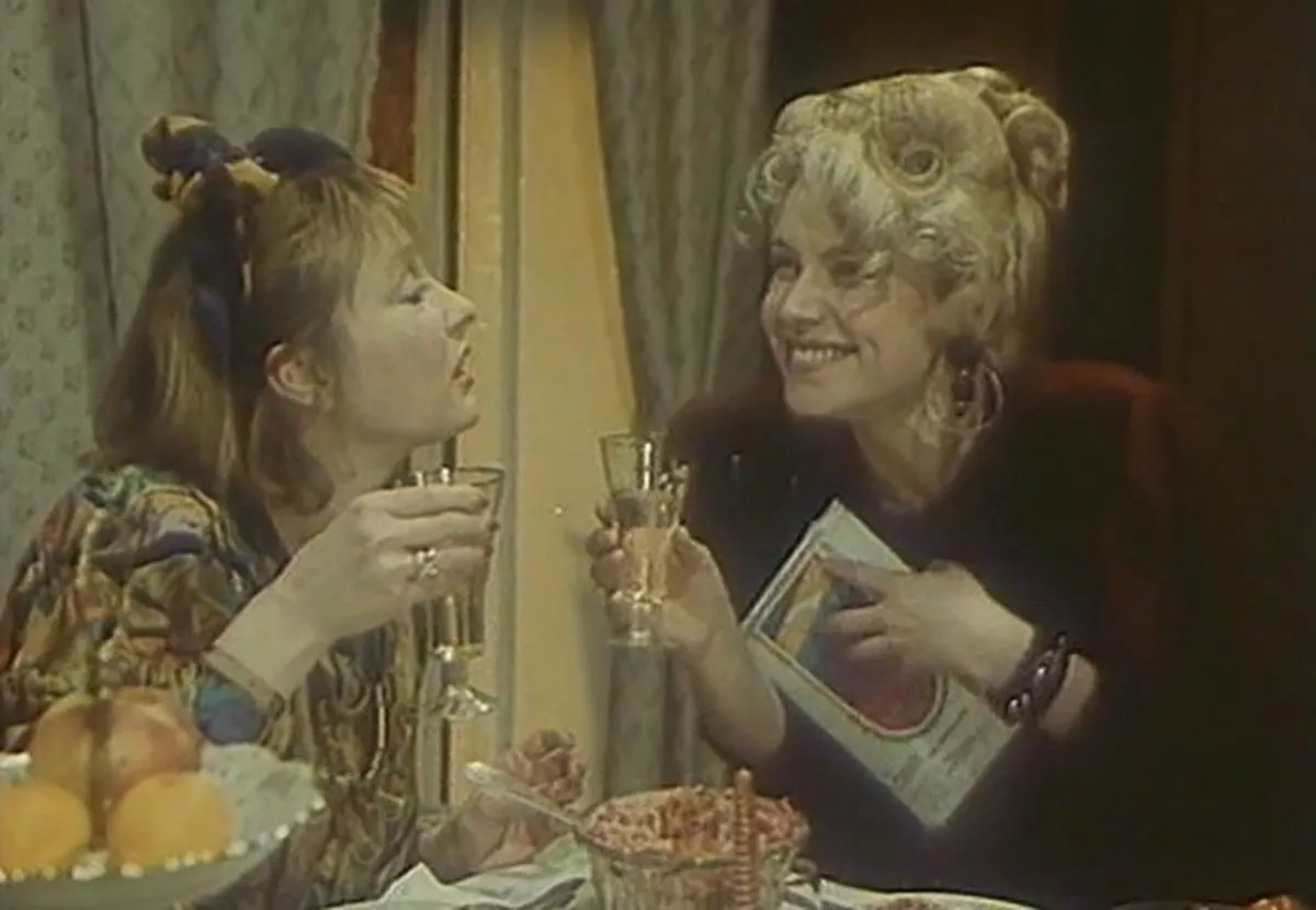 Лариса Удовиченко в фильме Ребёнок к ноябрю