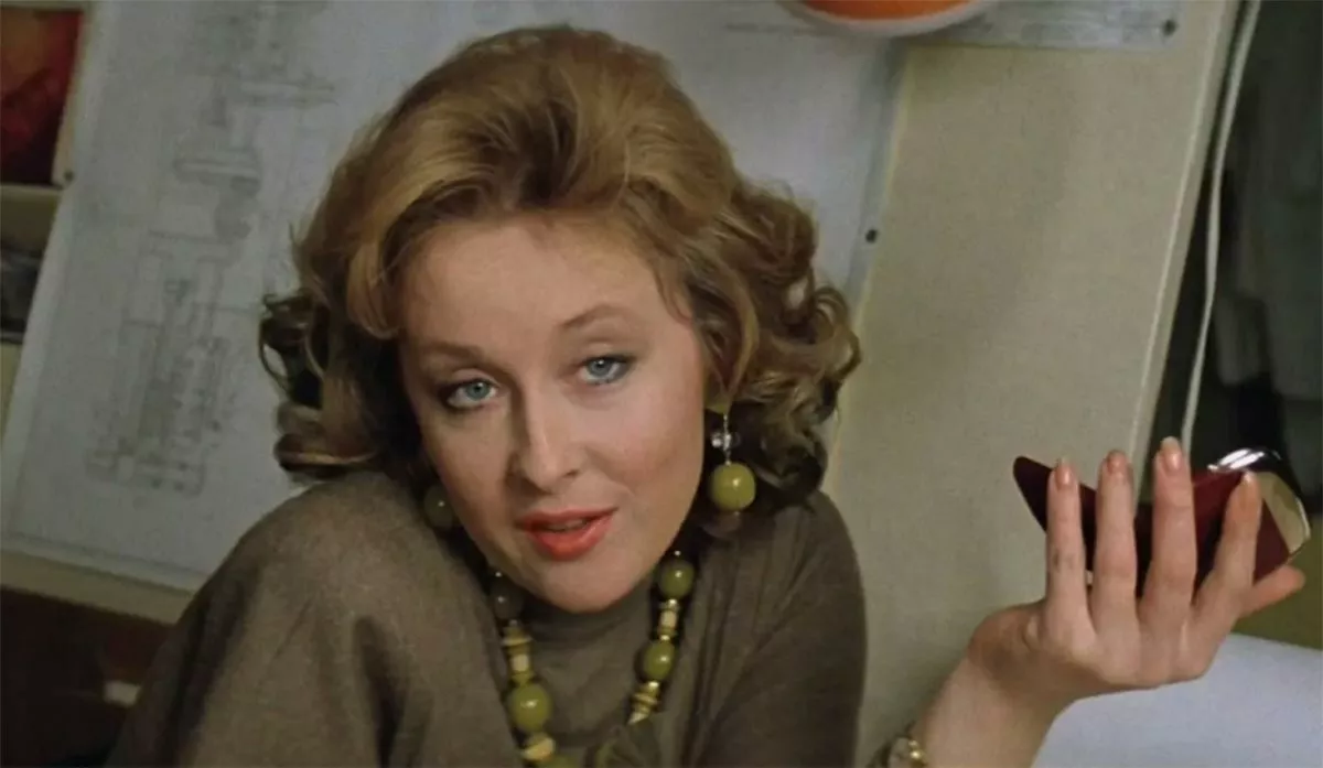 Лариса Удовиченко в фильме Самая обаятельная и привлекательная