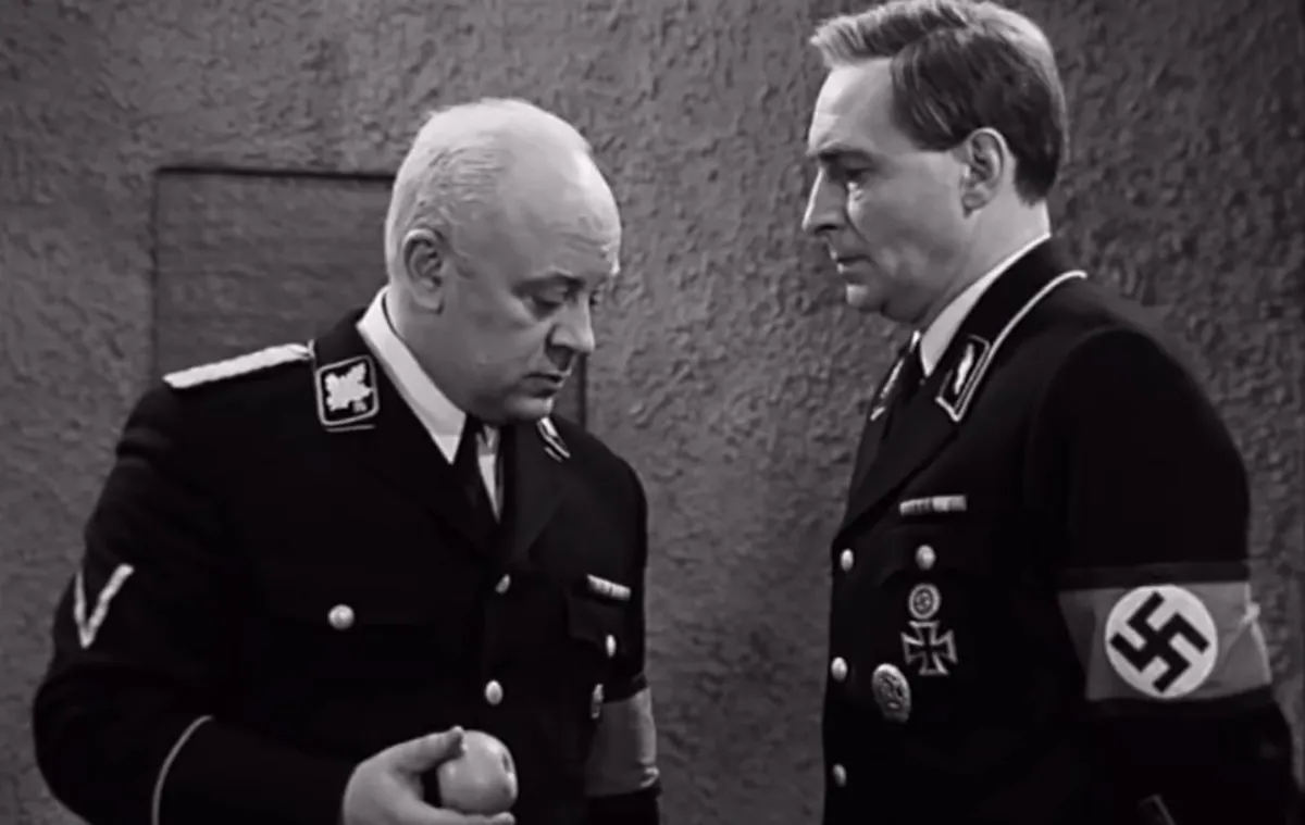 Леонид Броневой в фильме Семнадцать мгновений весны Леонид Броневой в фильме Семнадцать мгновений весны 4