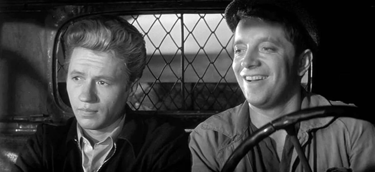 Леонид Быков в фильме Алёшкина любовь