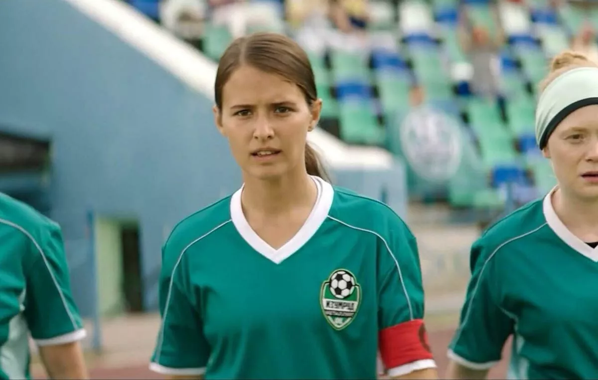 Любовь Аксенова в фильме Нефутбол Любовь Аксенова в фильме Нефутбол