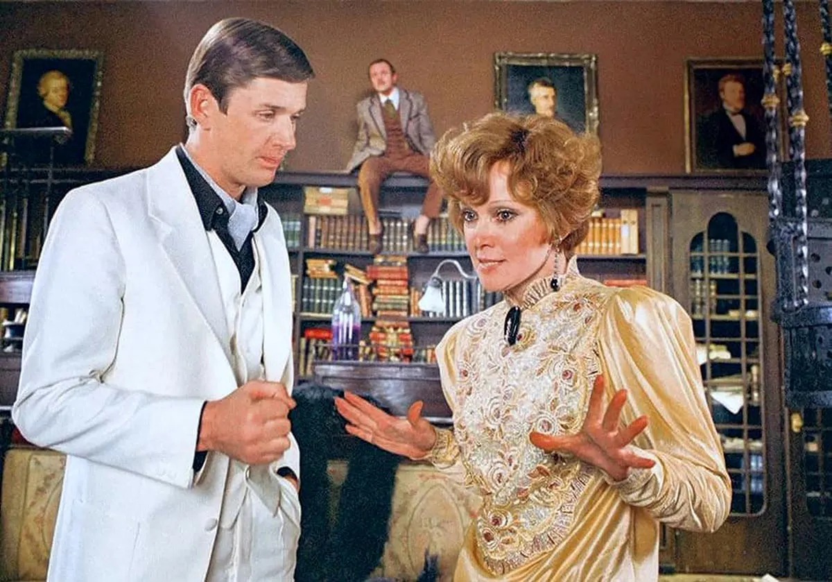 Людмила Гурченко в фильме Рецепт ее молодости