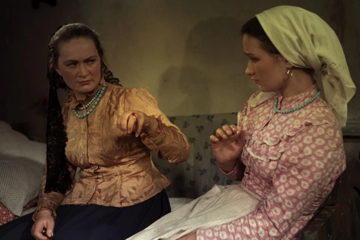 Людмила Хитяева в фильме Тихий Дон Людмила Хитяева в фильме Тихий Дон 2