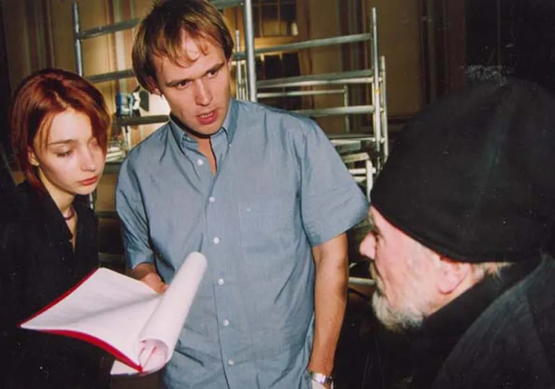 Максим Аверин в фильме Город без солнца