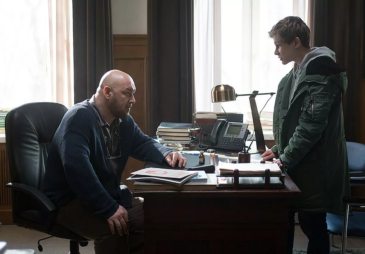 Максим Суханов в фильме Гипноз Максим Суханов в фильме Гипноз