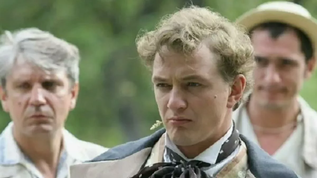 Марат Башаров в сериале Утёсов. Песня длиною в жизнь Марат Башаров в сериале Утёсов. Песня длиною в жизнь