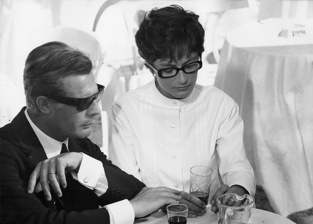 Марчелло Мастроянни в фильме Восемь с половиной Марчелло Мастроянни в фильме Восемь с половиной 2