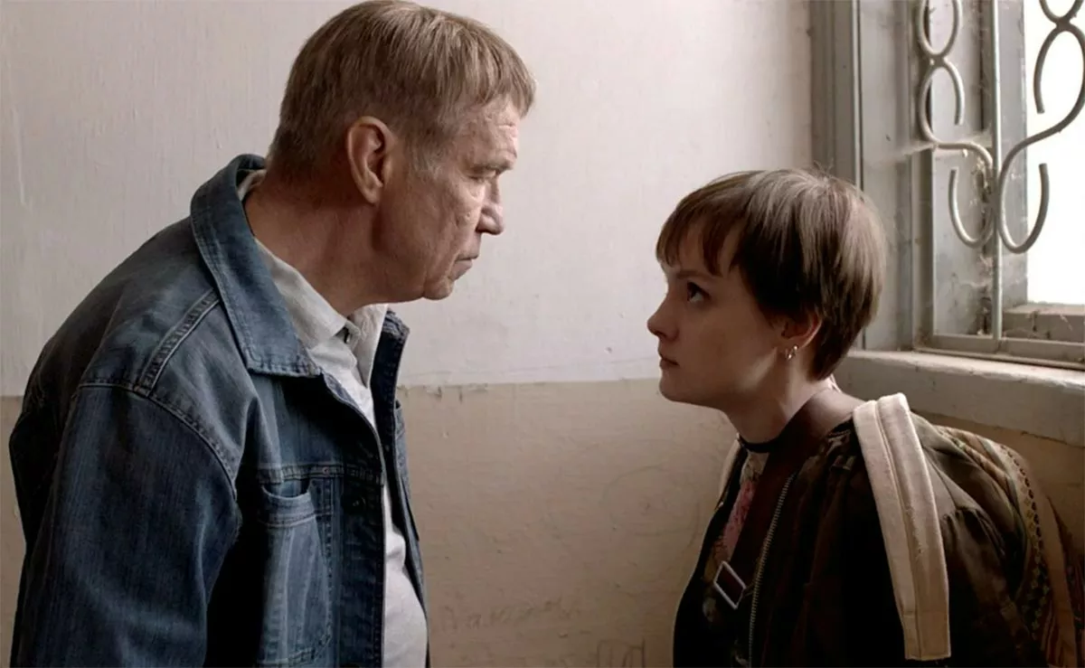 Мария Скуратова в фильме Два билета домой