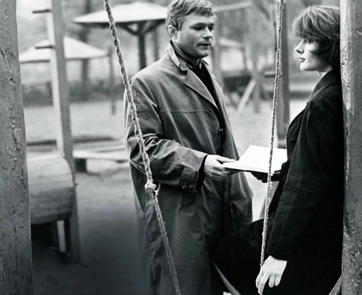 Марианна Вертинская в фильме Мне двадцать лет Марианна Вертинская в фильме Мне двадцать лет