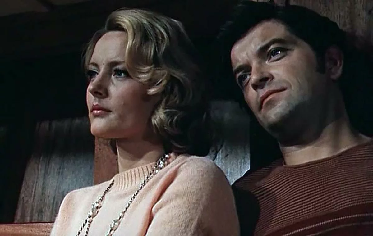 Марианна Вертинская в фильме Смерть под парусом Марианна Вертинская в фильме Смерть под парусом