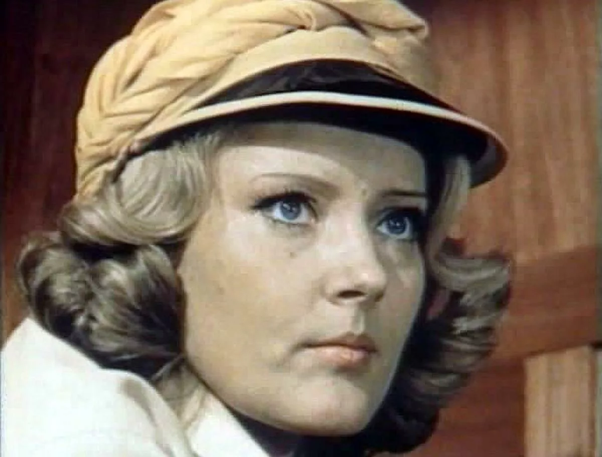 Марианна Вертинская в фильме Смерть под парусом Марианна Вертинская в фильме Смерть под парусом 2