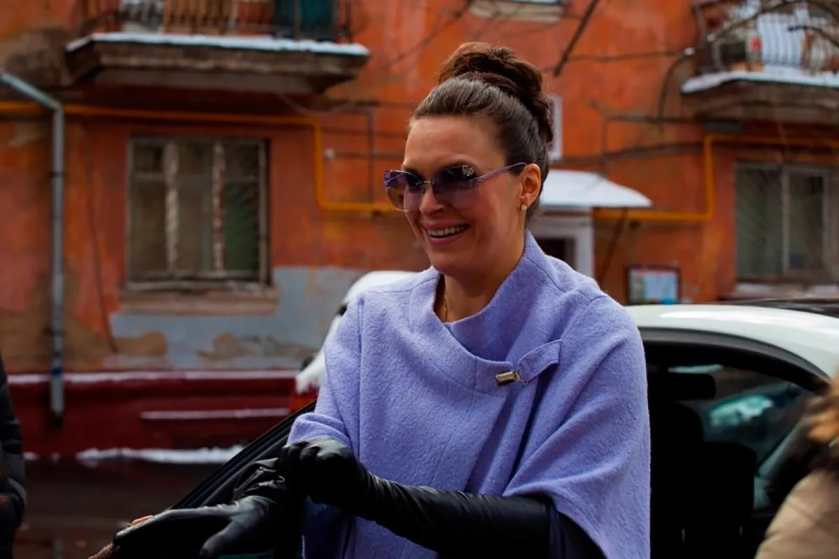 Марина Могилевская в фильме Не в парнях счастье