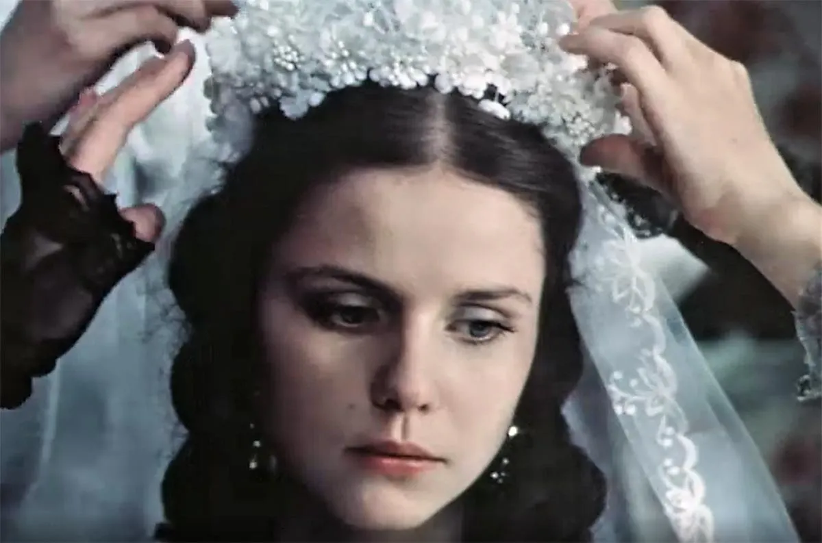 Марина Зудина в фильме Дубровский Марина Зудина в фильме Дубровский