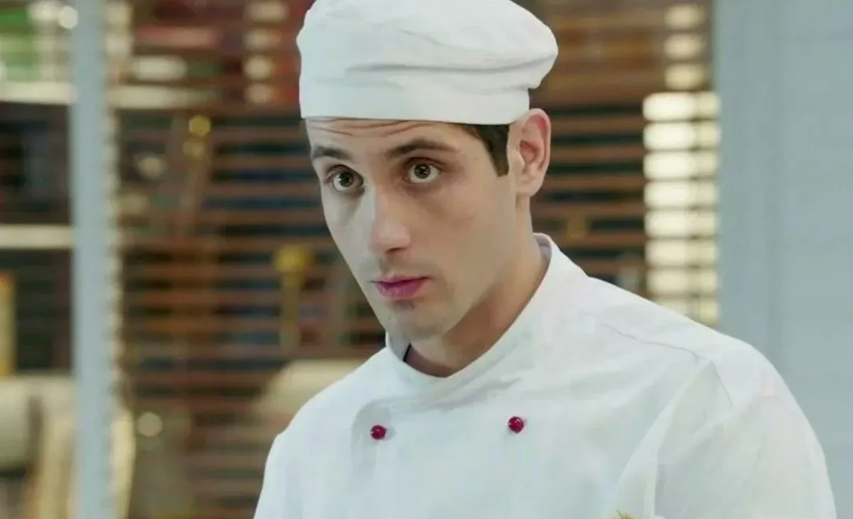 Марк Богатырёв в сериале Кухня 3