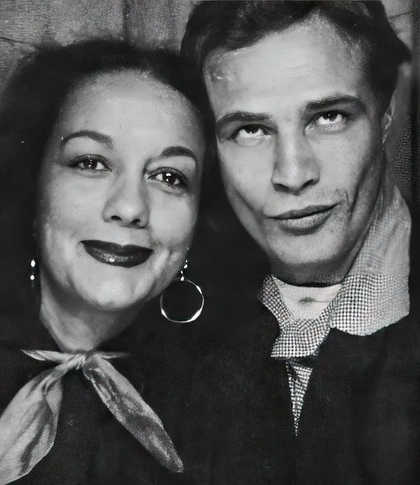 Марлон Брандо и Мовита Кастанеда Марлон Брандо и Мовита Кастанеда