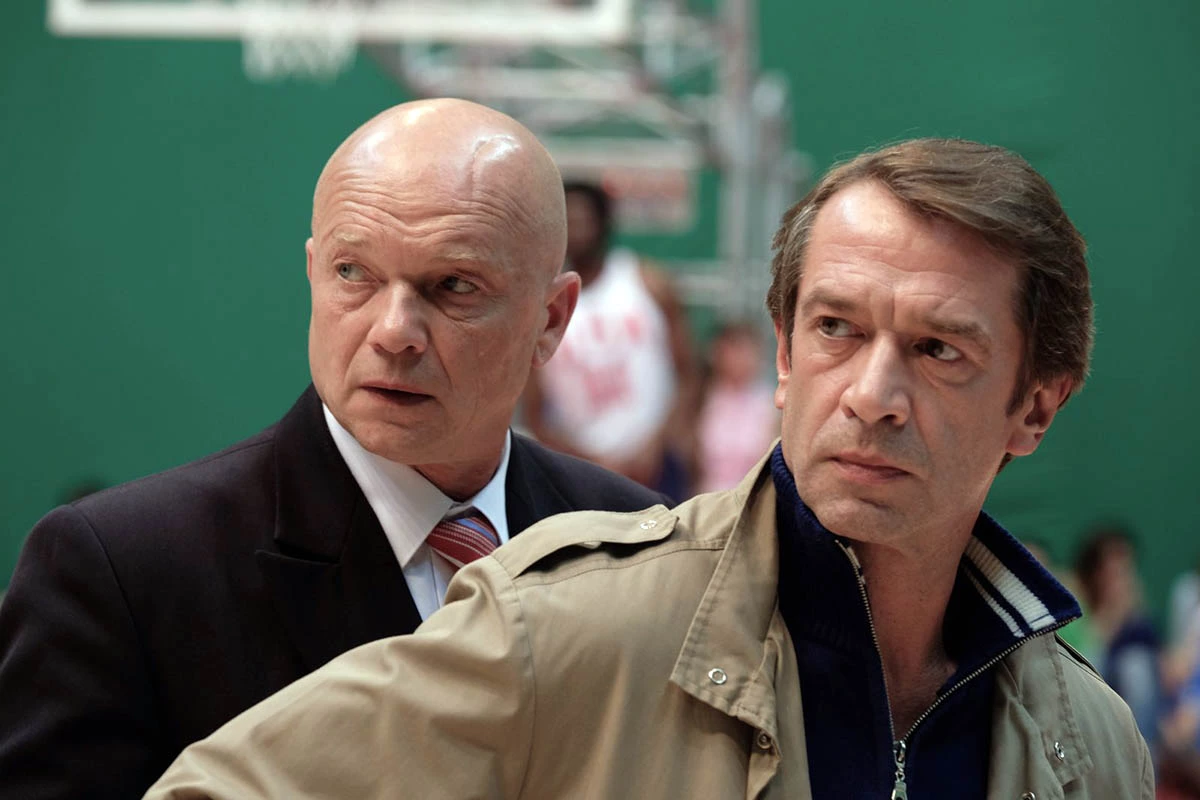 Владимир Машков в фильме Движение вверх