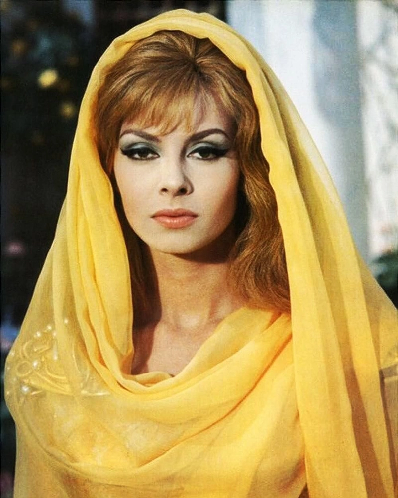 Мишель Мерсье в роли Анжелики Мишель Мерсье в роли Анжелики 18