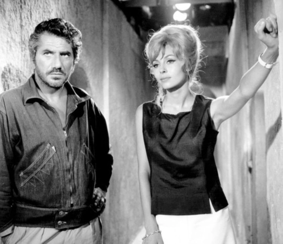 Мишель Мерсье в фильме Чёрное солнце Мишель Мерсье в фильме Чёрное солнце