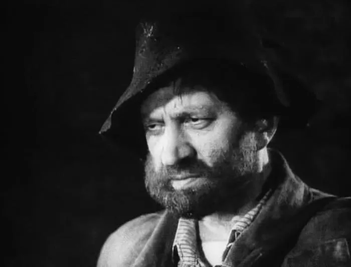 Михаил Астангов в фильме Пятнадцатилетний капитан