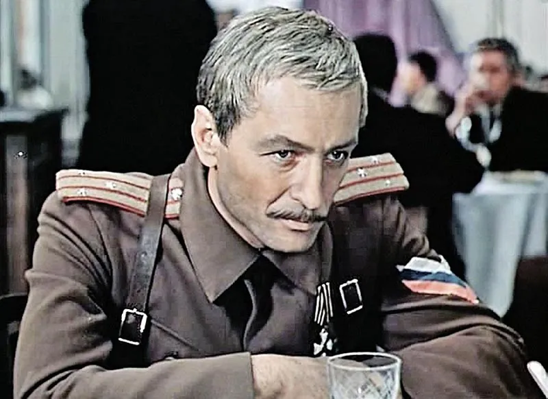 Михаил Ножкин в фильме Хождение по мукам Михаил Ножкин в фильме Хождение по мукам