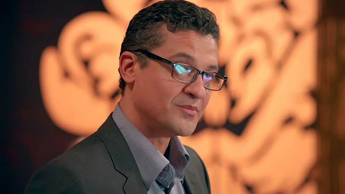 Михаил Сафронов в сериале Кухня