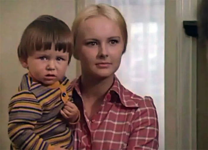 Милена Тонтегоде в фильме Первое лето Милена Тонтегоде в фильме Первое лето