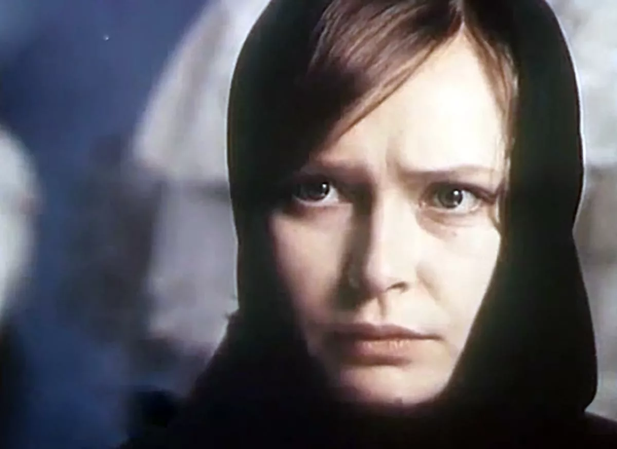 Надежда Бутырцева в фильме Белый танец