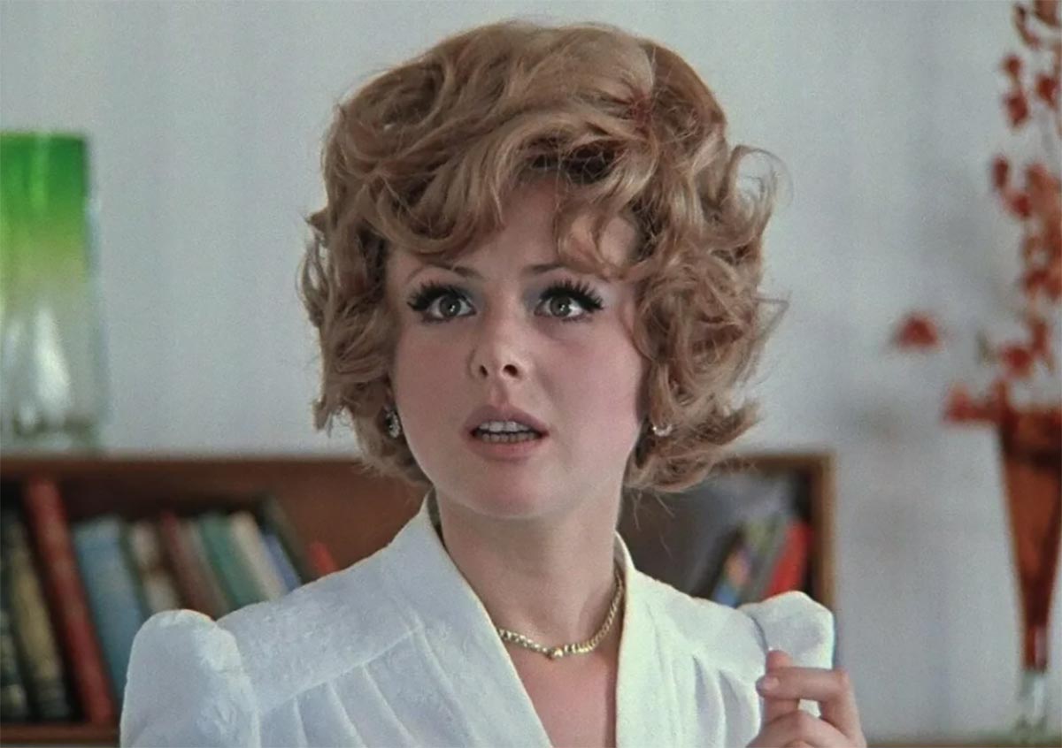 Наталья Селезнёва в фильме Иван Васильевич меняет профессию 4